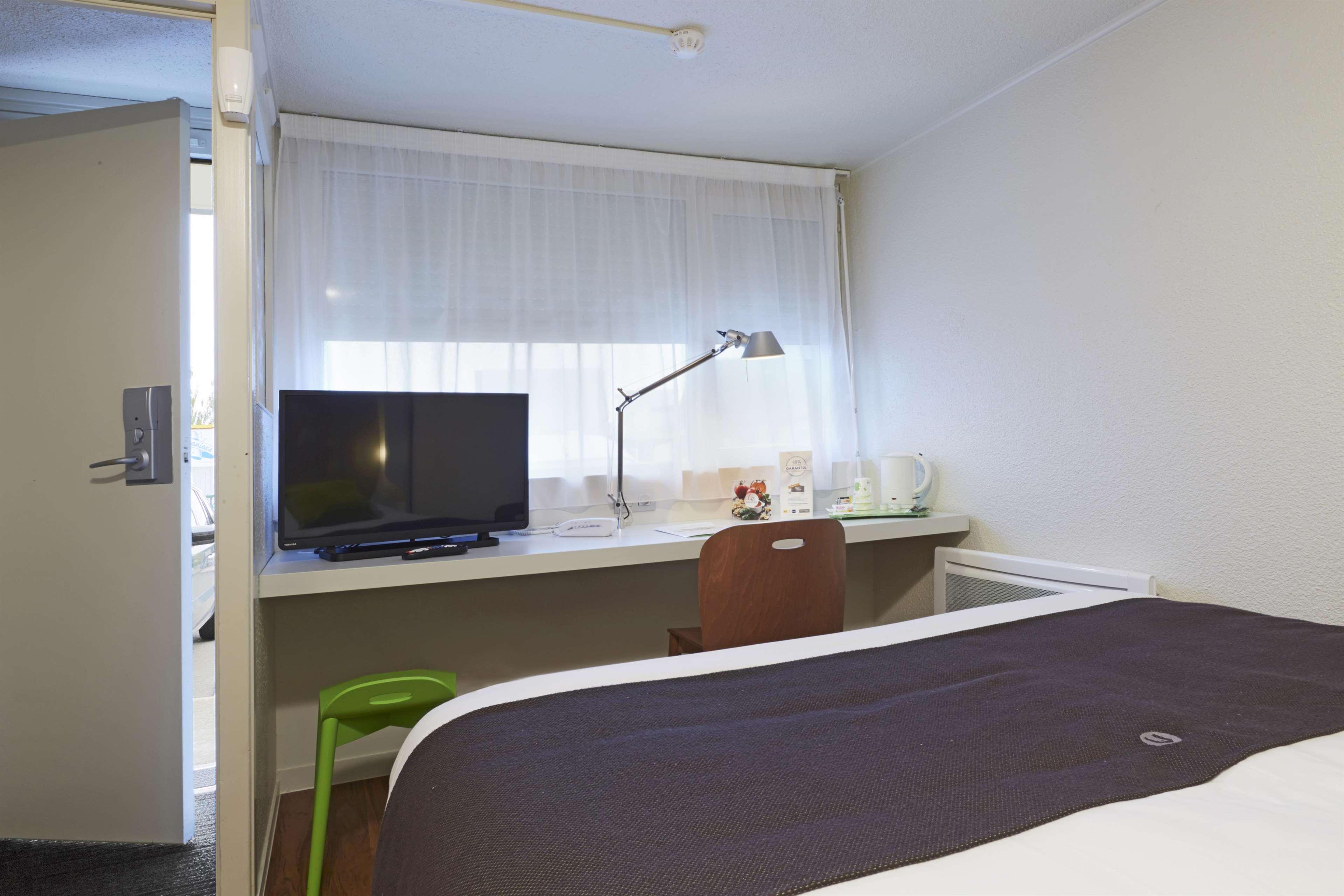 Campanile Le Mans Est Hotel Екстериор снимка